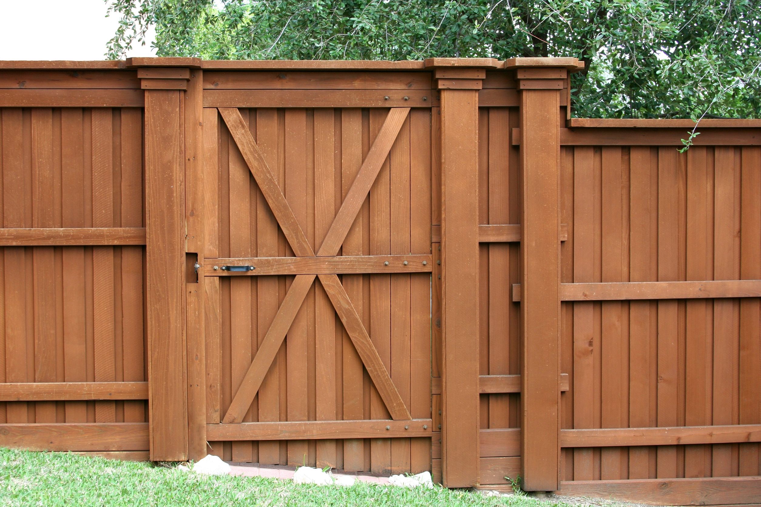 Signs You Need to Hire a Fence Repair Company Nassau County for Wood Fence Repairs