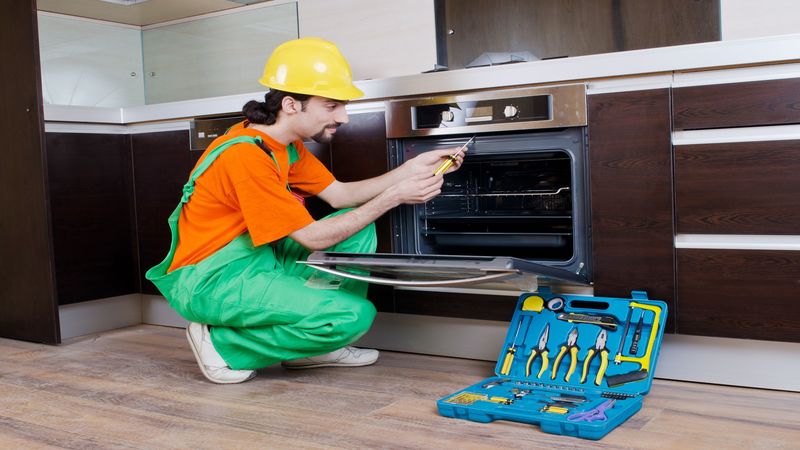 Signs that Your Oven Needs to be Repaired in Kansas City