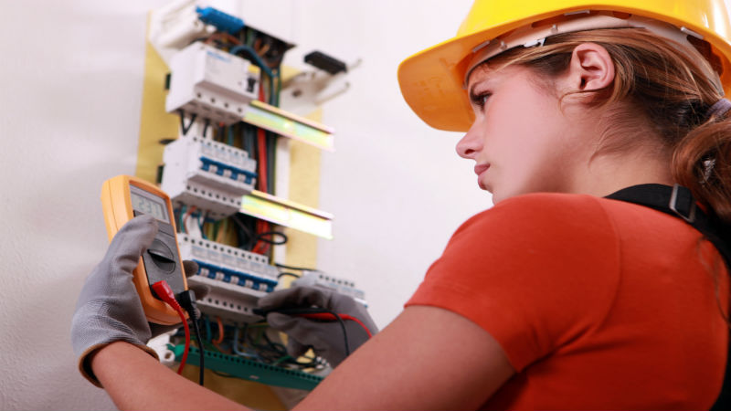 Major Benefits of Hiring an Electrical Contractor in Newnan, GA for Your Business