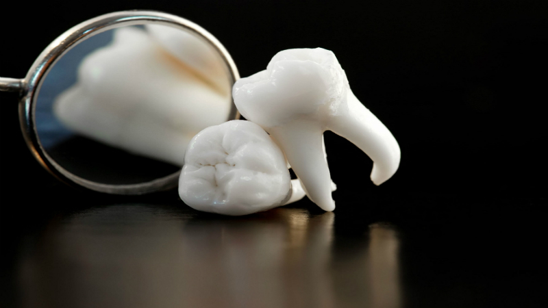 3 Ways a Philadelphia Dental Clinic Can Help Restore Your Smile