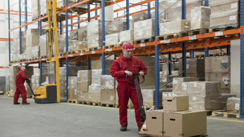 Preparing for a Move with Cross-Country Moving Companies Near Phoenix