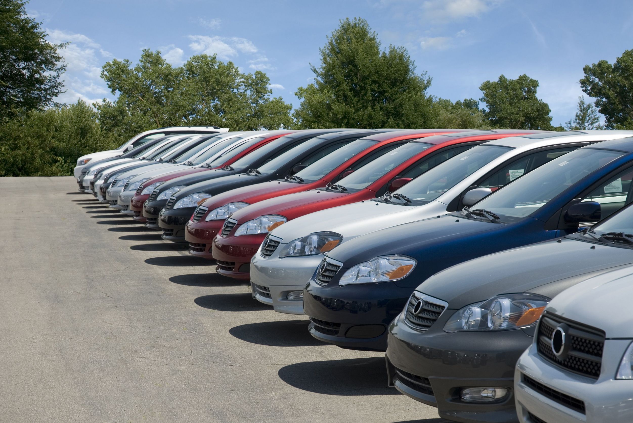 Enjoy The Best Prices When Going to a Trusted Nissan Dealer in Jacksonville, FL