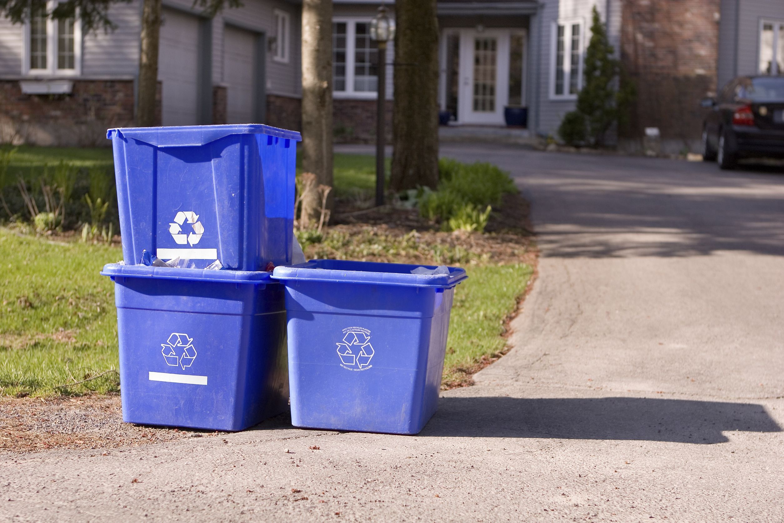 Benefits of Garbage Pickup in Sacramento, CA