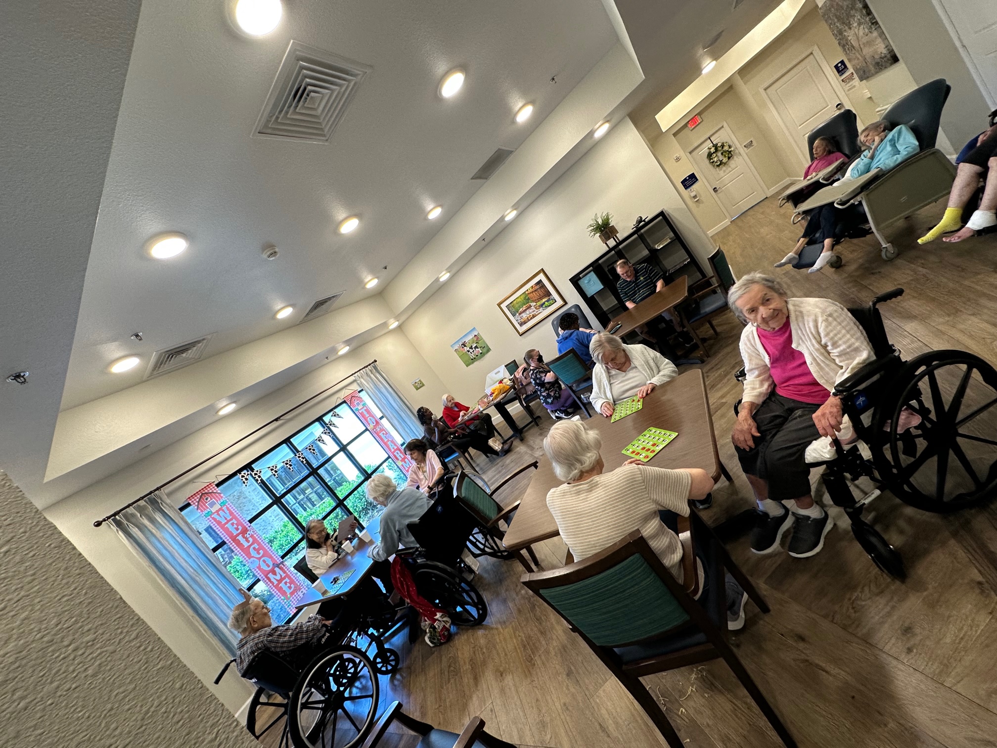How Memory Care Facilities in Rosenberg, TX Provide Unmatched Comfort and Peace of Mind for Families and Residents?