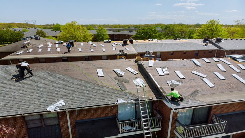 How to ensure quality work with a roofing contractor in Fort Myers, FL?