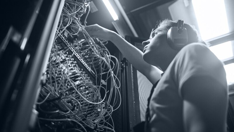How UPS Power Monitoring Software Enhances Business Continuity