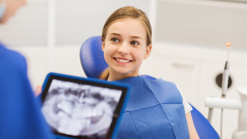 Understanding Full Dentures, Baton Rouge, LA: Seniors’ Need for Better Oral Health