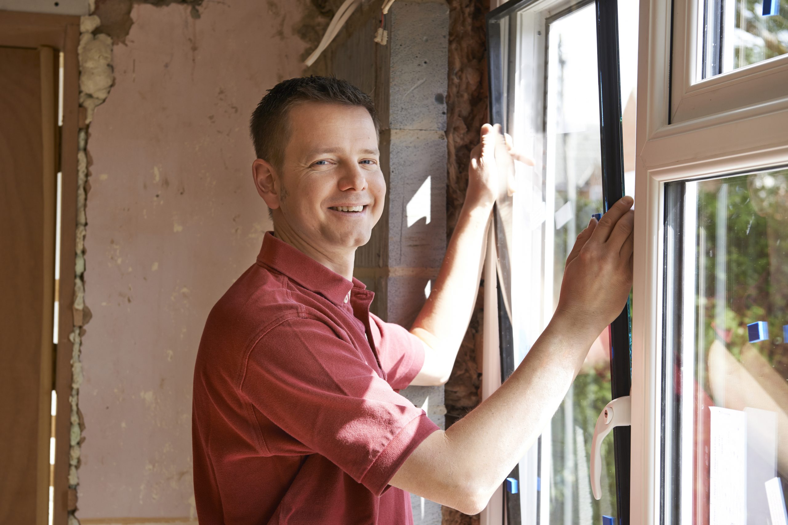 How Window Replacement Services Bradenton, FL Improve Energy Efficiency and Home Comfort