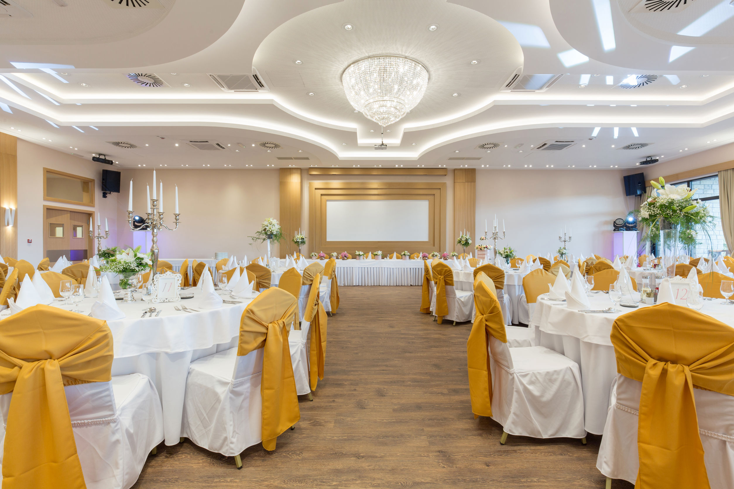 Find the Perfect Banquet Hall Pewaukee Locals Trust for Memorable Celebrations