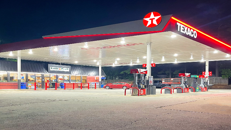 Brighten your station with canopy lights gas station owners trust for visibility and safety