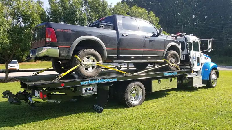 How Motor Fluid Spill Response in Atlanta, GA Services Protect Local Businesses and Roads