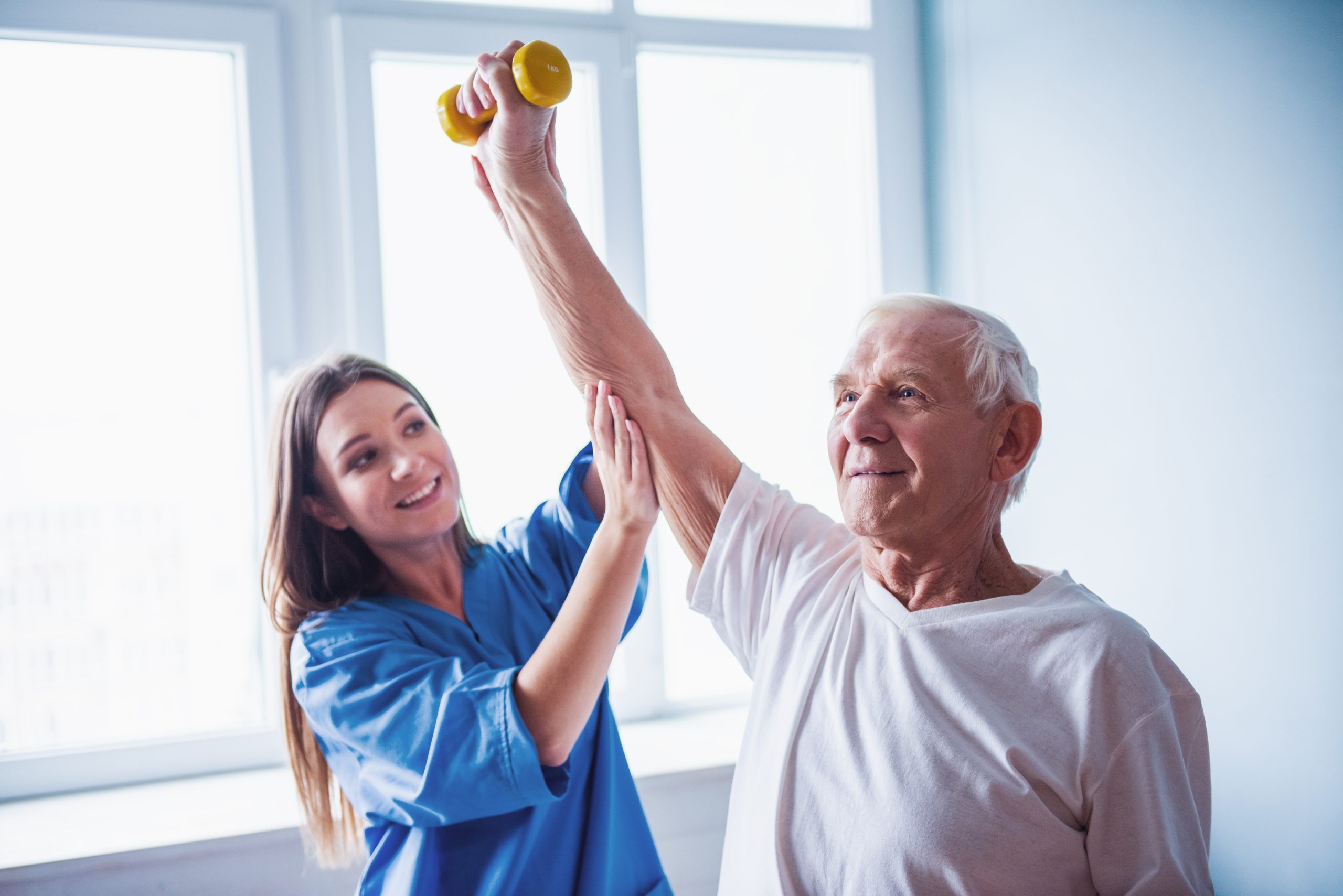How In-Home Caregiver Assistance Can Help Seniors Maintain Independence at Home