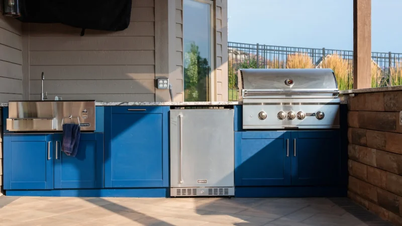 Transform your backyard with outdoor kitchens in Lincoln, NE, for entertaining guests