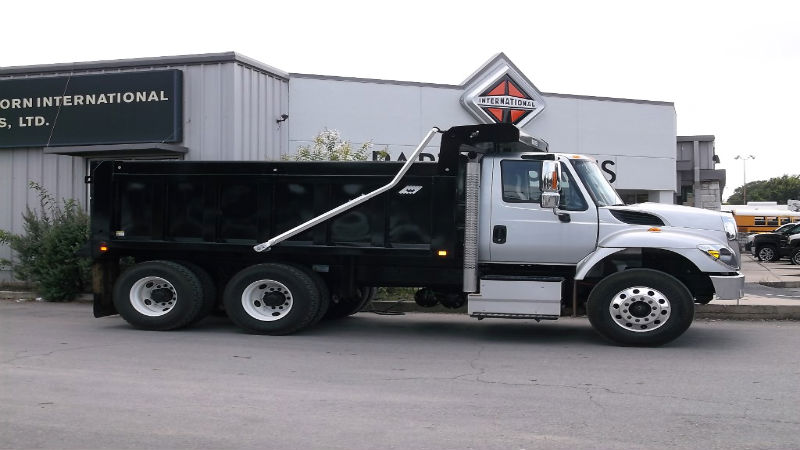 Essential features to consider when choosing a mechanics truck body for tough tasks