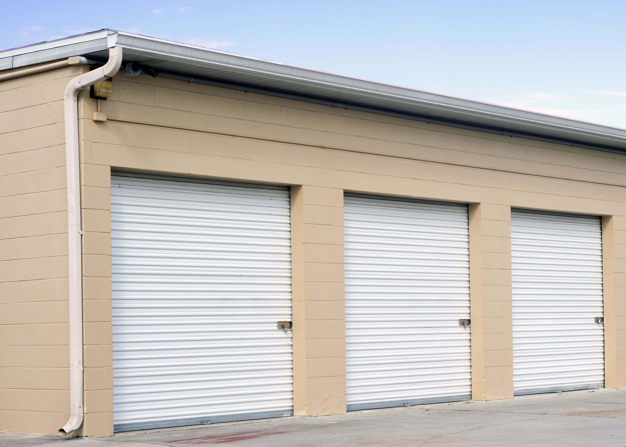 Benefits of Choosing Local Experts for Garage Door Repair Near Batesville, AR