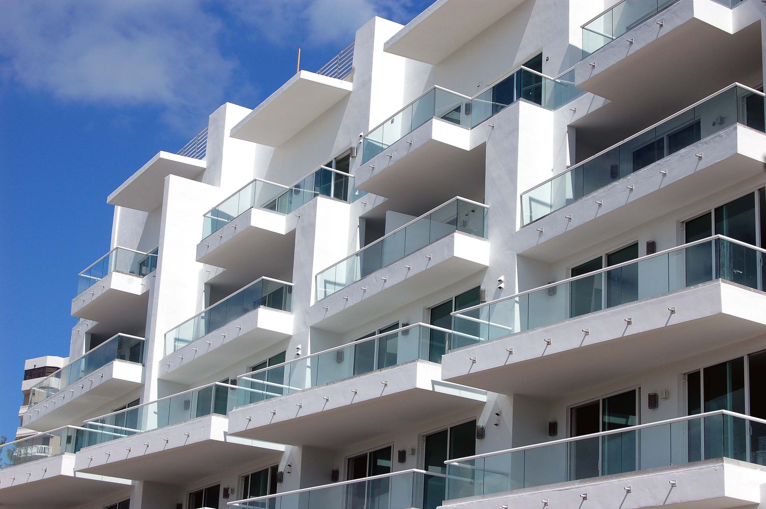 Enjoy Ocean Views and Modern Comforts in Rental Luxury Apartments Virginia Beach