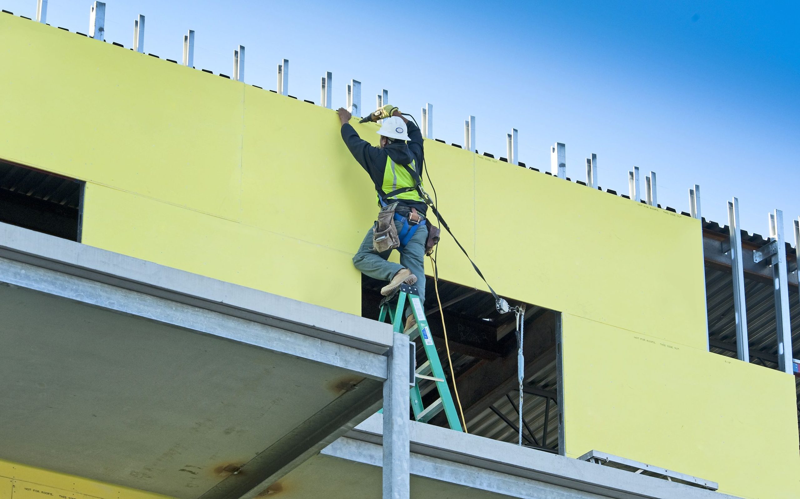 How Flat Plastic Sheets Offer Durable and Cost-Effective Solutions for American Industries