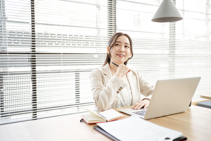 Boost Productivity and Comfort at Work Using an Electric Height Adjustable Table Daily