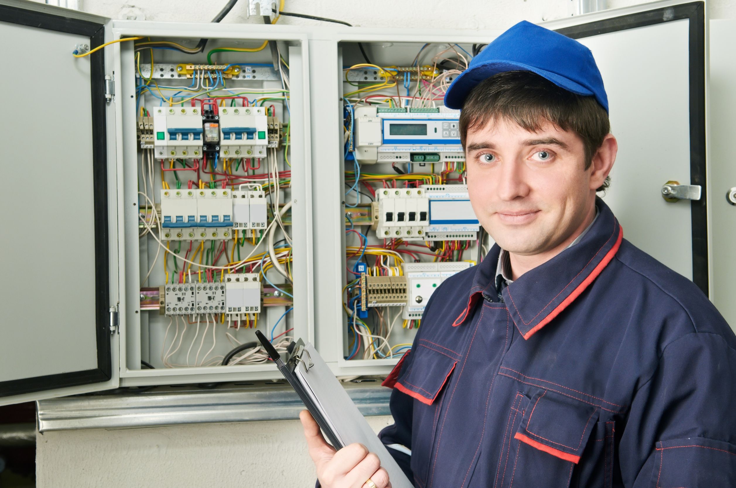 Signs you need an electrician in Crystal Lake, IL for safe home repairs and solutions